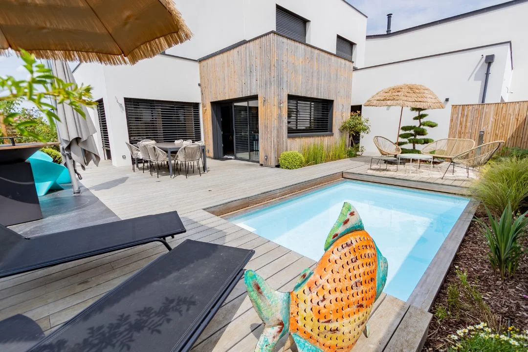 mini-piscine-jardin Terrasse mobile piscine pratique et fonctionnelle