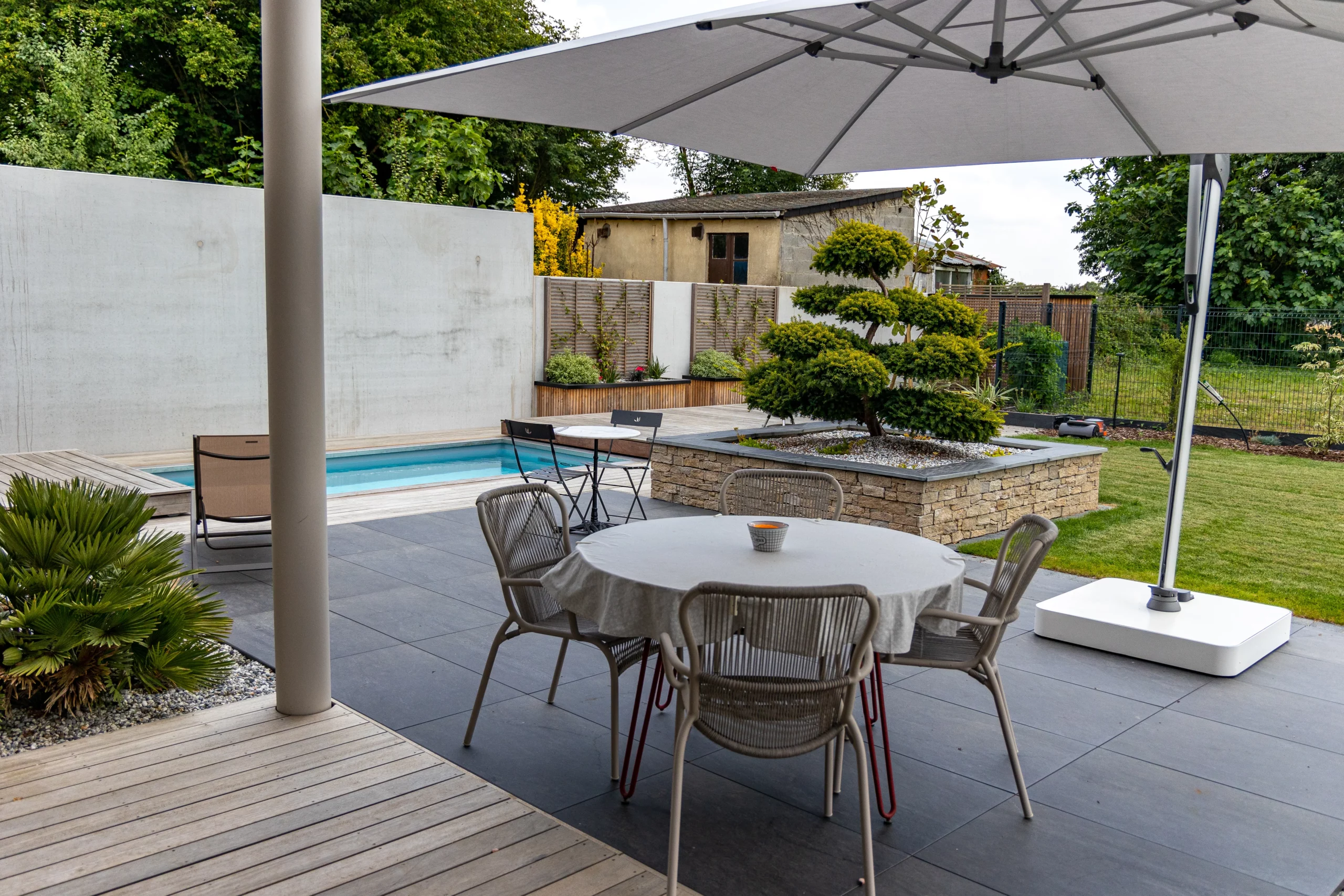 piscine-10m2-compacte Terrasse coulissante piscine en extérieur