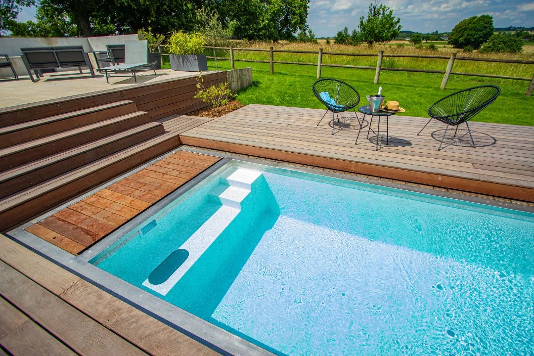 piscine-sans-permis-de-construire-installation Couloir de nage en extérieur