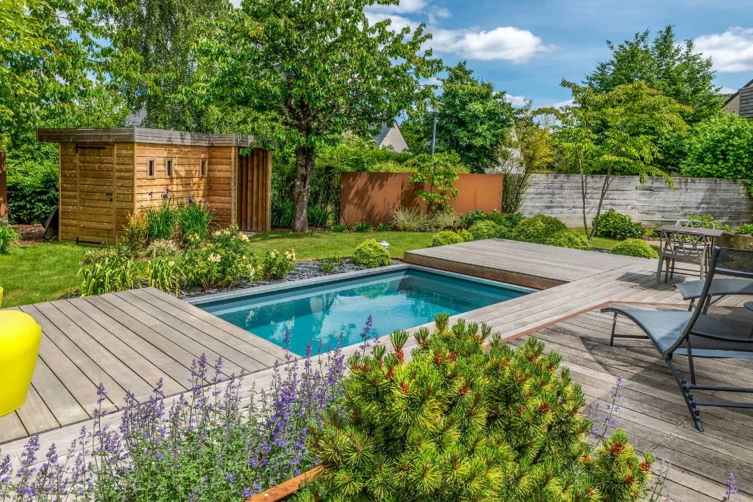 spa-6-places-jardin Spa 6 places sur une terrasse
